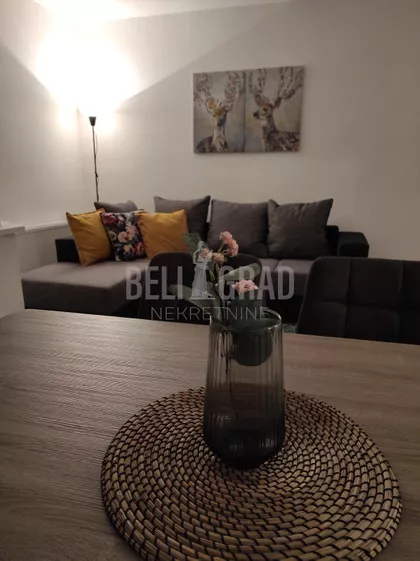 Vjekoslava Kovača | 4zida.rs