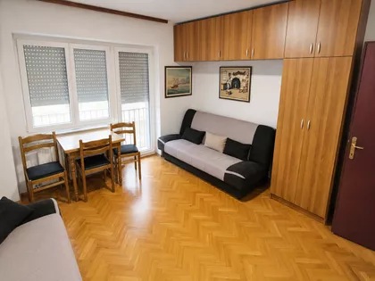 Hadži Ruvimova | 4zida.rs