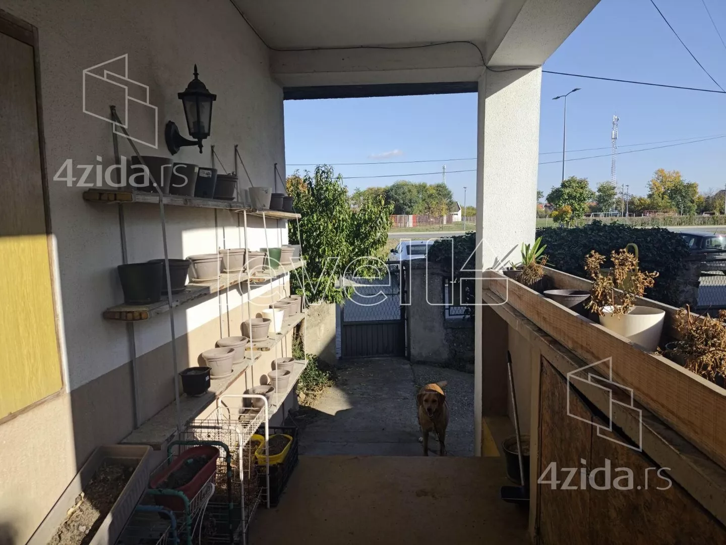 Troiposoban stan | 4zida