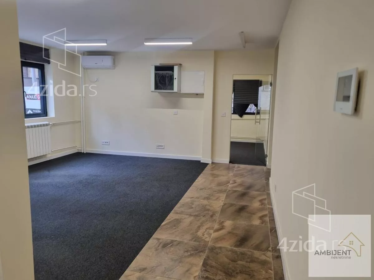 Poslovni prostor | 4zida