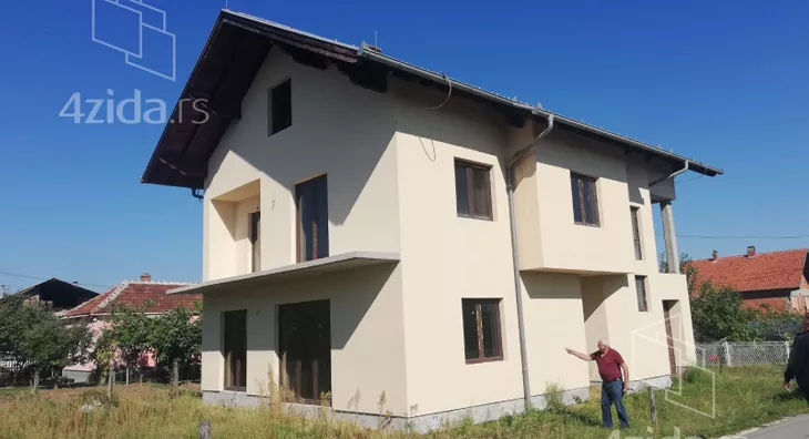 2-etažna kuća | 4zida