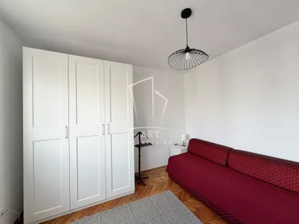 Gvozdićeva | 4zida.rs