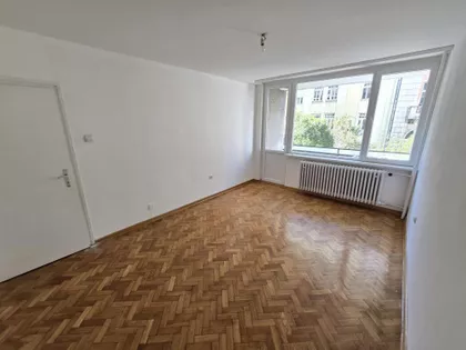 Zmaj Jovina | 4zida.rs