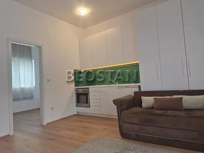 Sremska | 4zida.rs