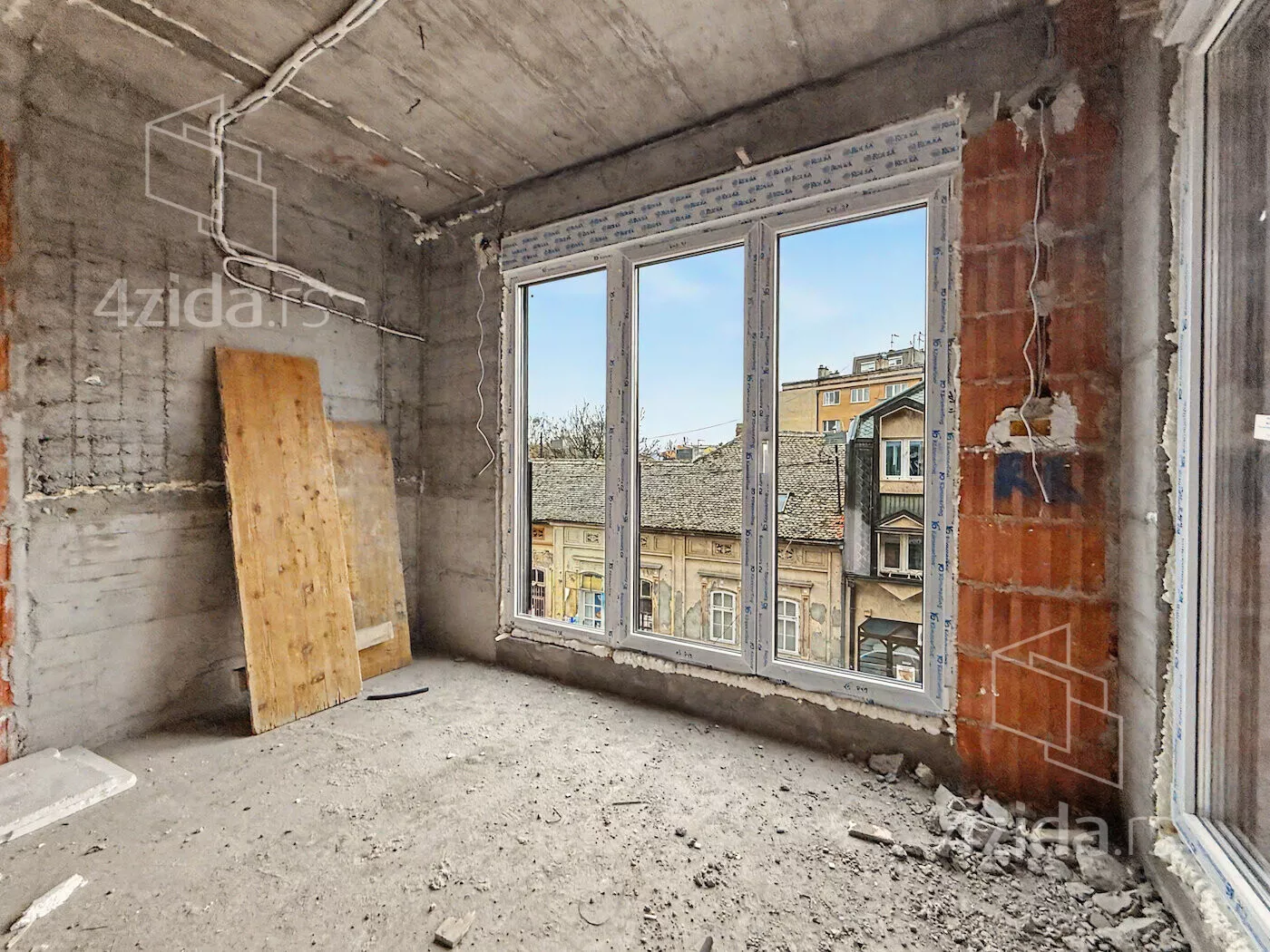 Četvorosoban stan | 4zida