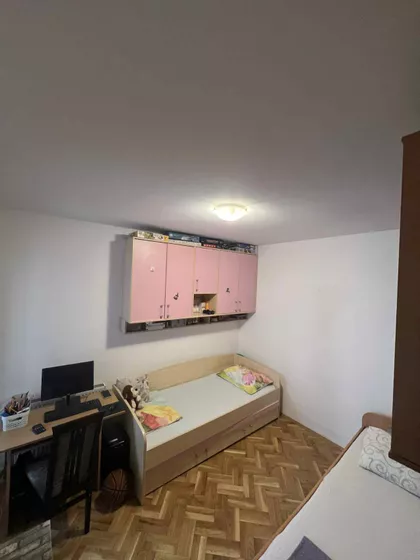 Janka Čmelika | 4zida.rs