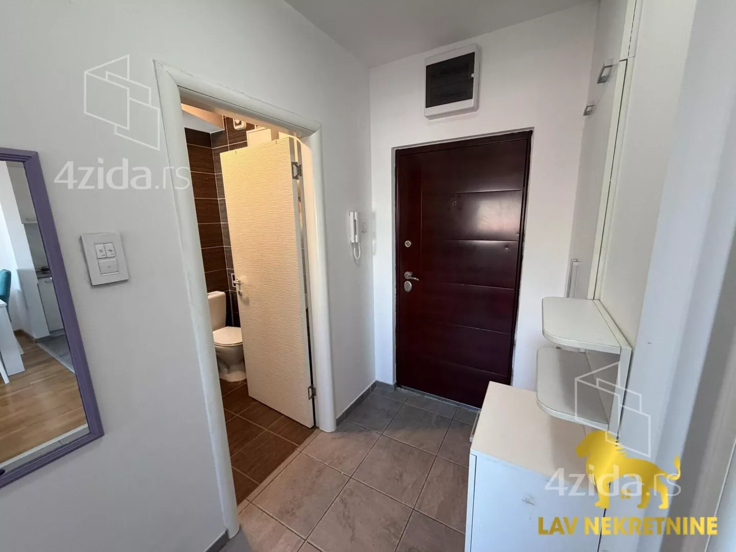 Jednoiposoban stan | 4zida