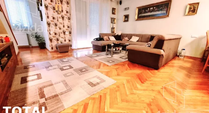 Petoiposoban stan | 4zida