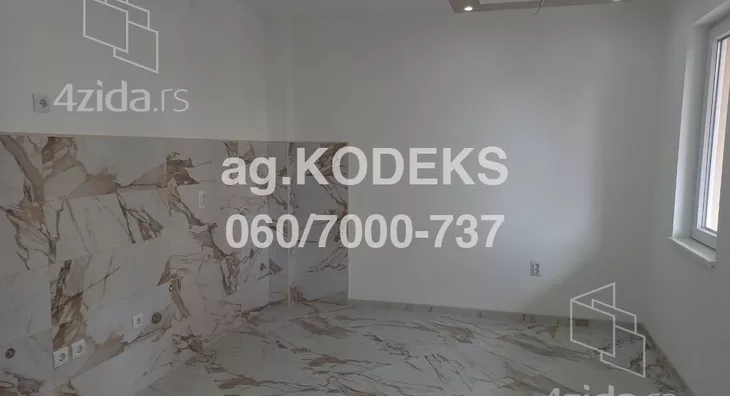 Četvoroiposoban stan | 4zida