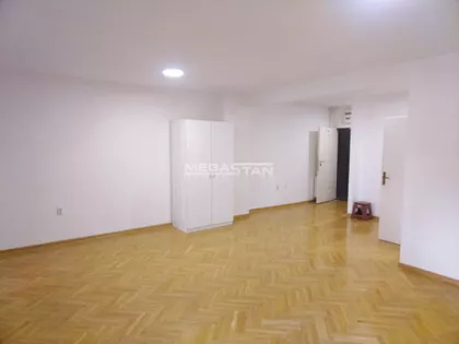 Lamartinova | 4zida.rs