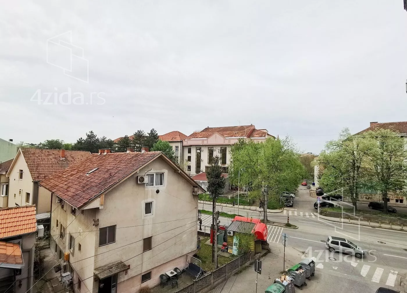Dvoiposoban stan | 4zida