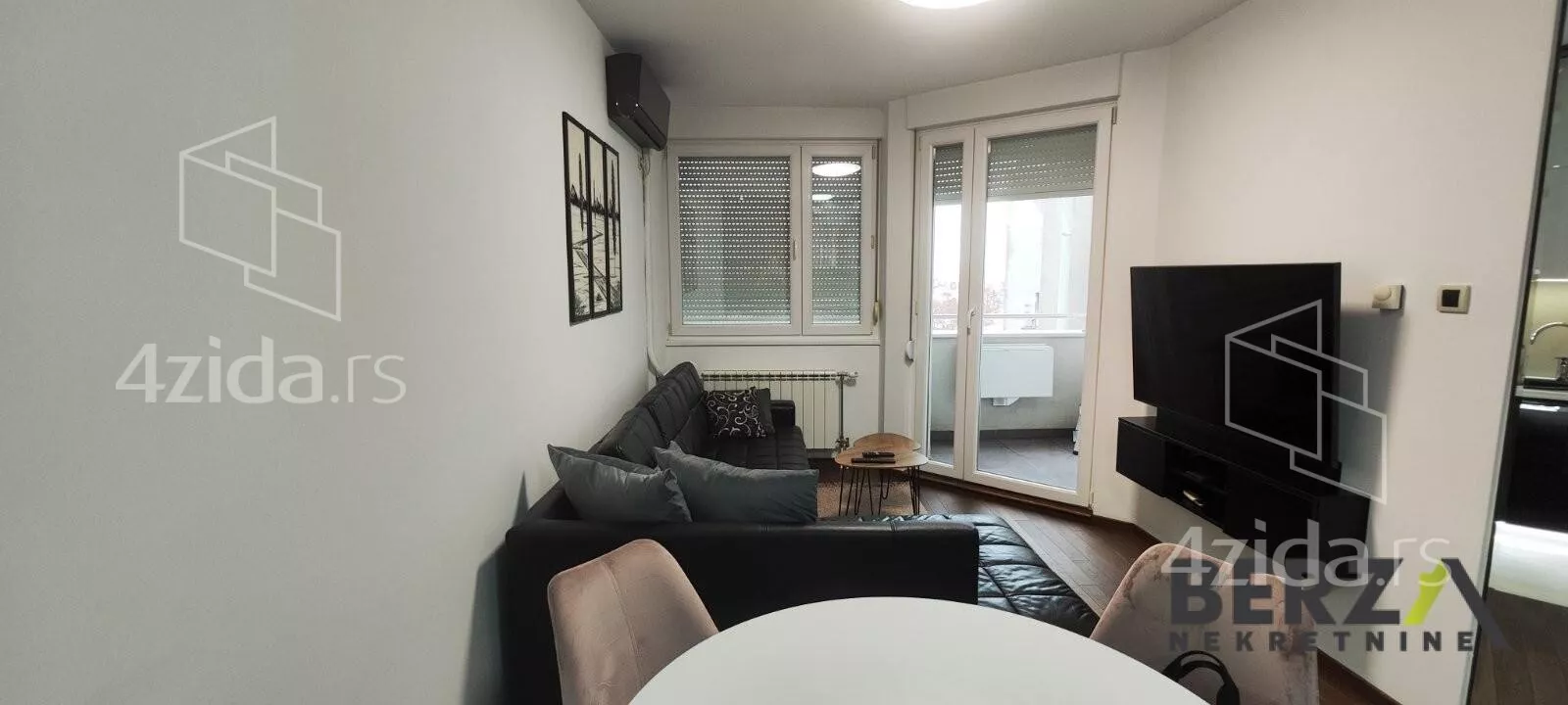 Jednoiposoban stan | 4zida