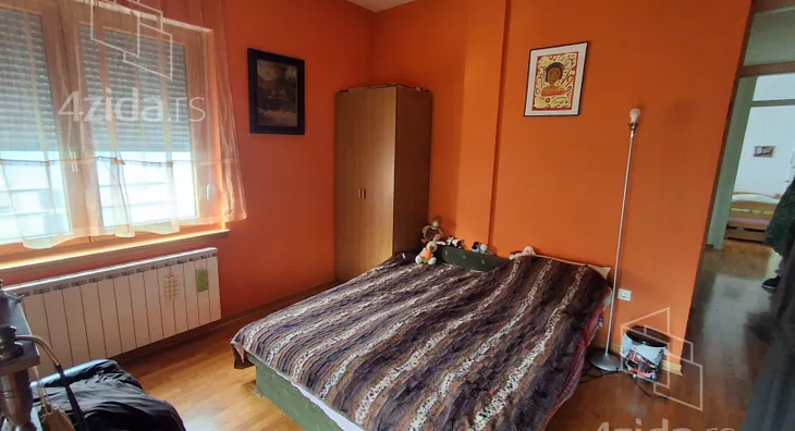 Petosoban stan | 4zida