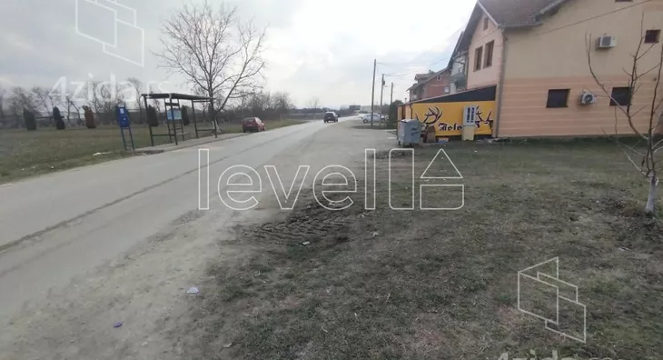 Plac | 4zida