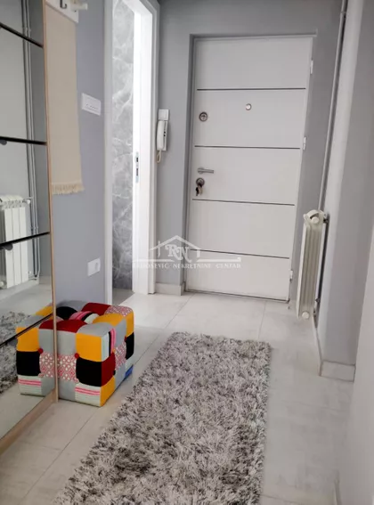 Cetinjska | 4zida.rs