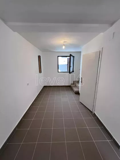 Kamenjar | 4zida.rs