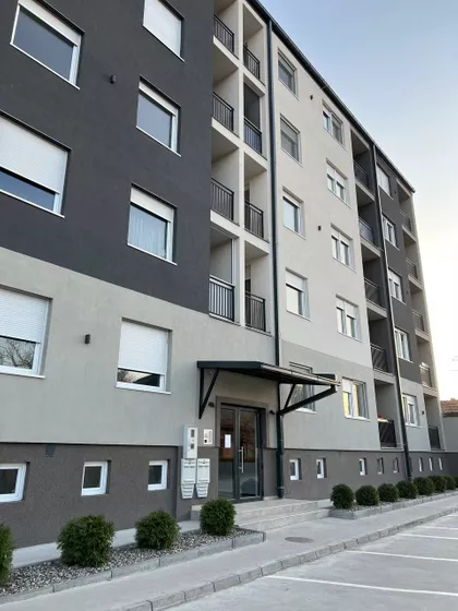 Centar 2 | 4zida.rs