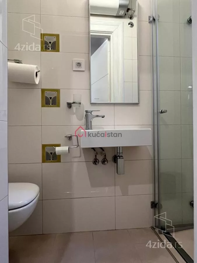 Petosoban stan | 4zida