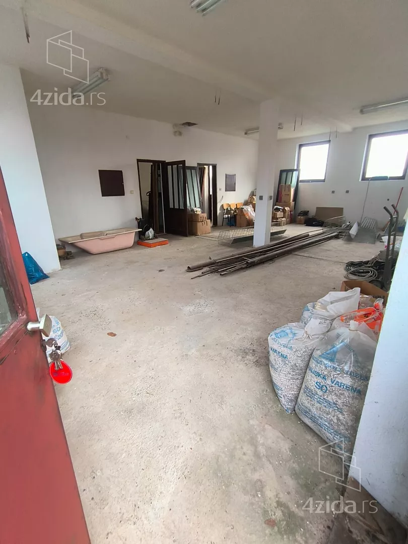 Poslovni prostor | 4zida