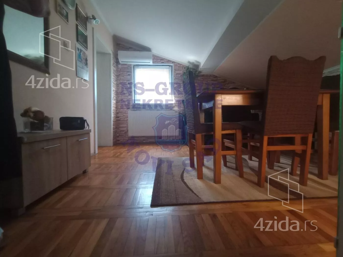 Dvoiposoban stan | 4zida