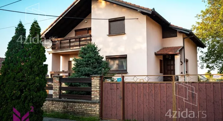 Kuća | 4zida