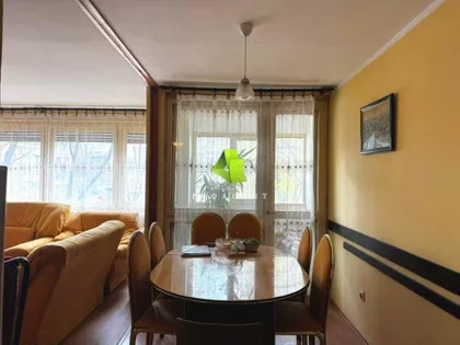 Dom Zdravlja | 4zida.rs