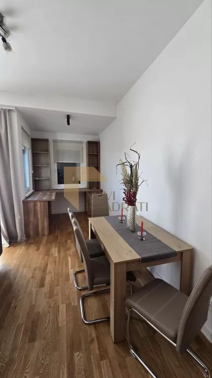 Cara Dušana | 4zida.rs