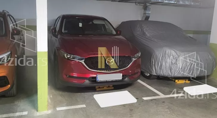 Garaža/Parking | 4zida