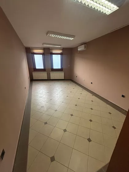 Lole Ribara | 4zida.rs