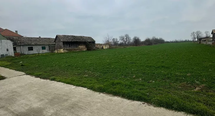 Građevinsko zemljište | 4zida