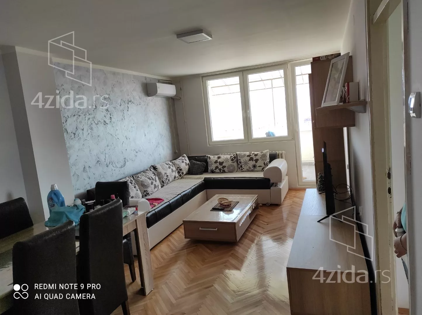 Troiposoban stan | 4zida