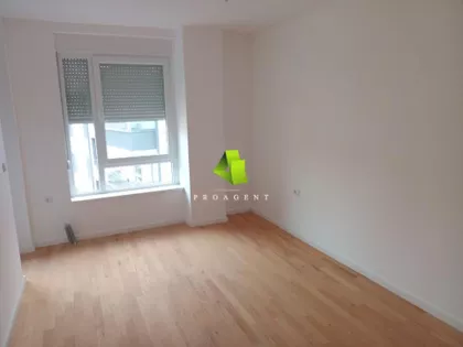 Ledena Stena | 4zida.rs