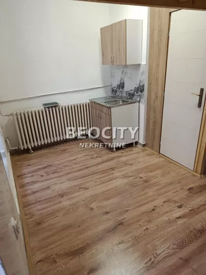 Zmaj Jovina | 4zida.rs