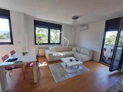 Cara Dušana | 4zida.rs