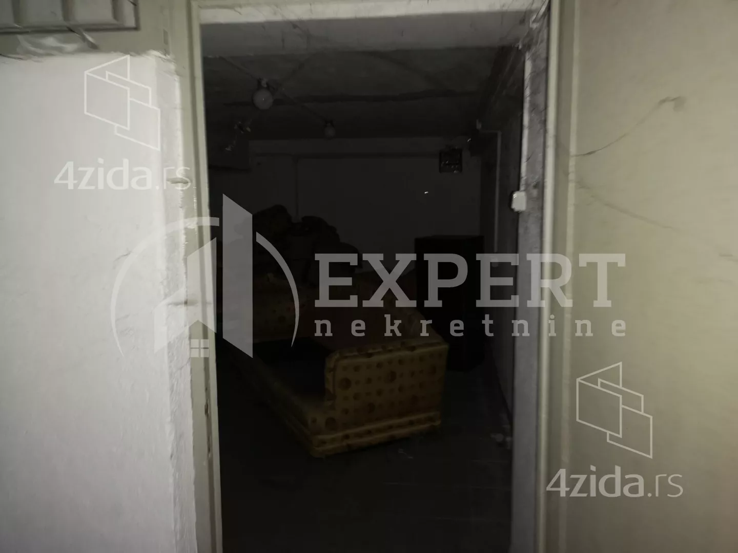 Lokal | 4zida