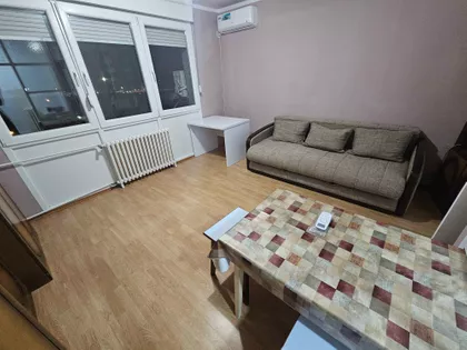 Segedinski Put 15 | 4zida.rs