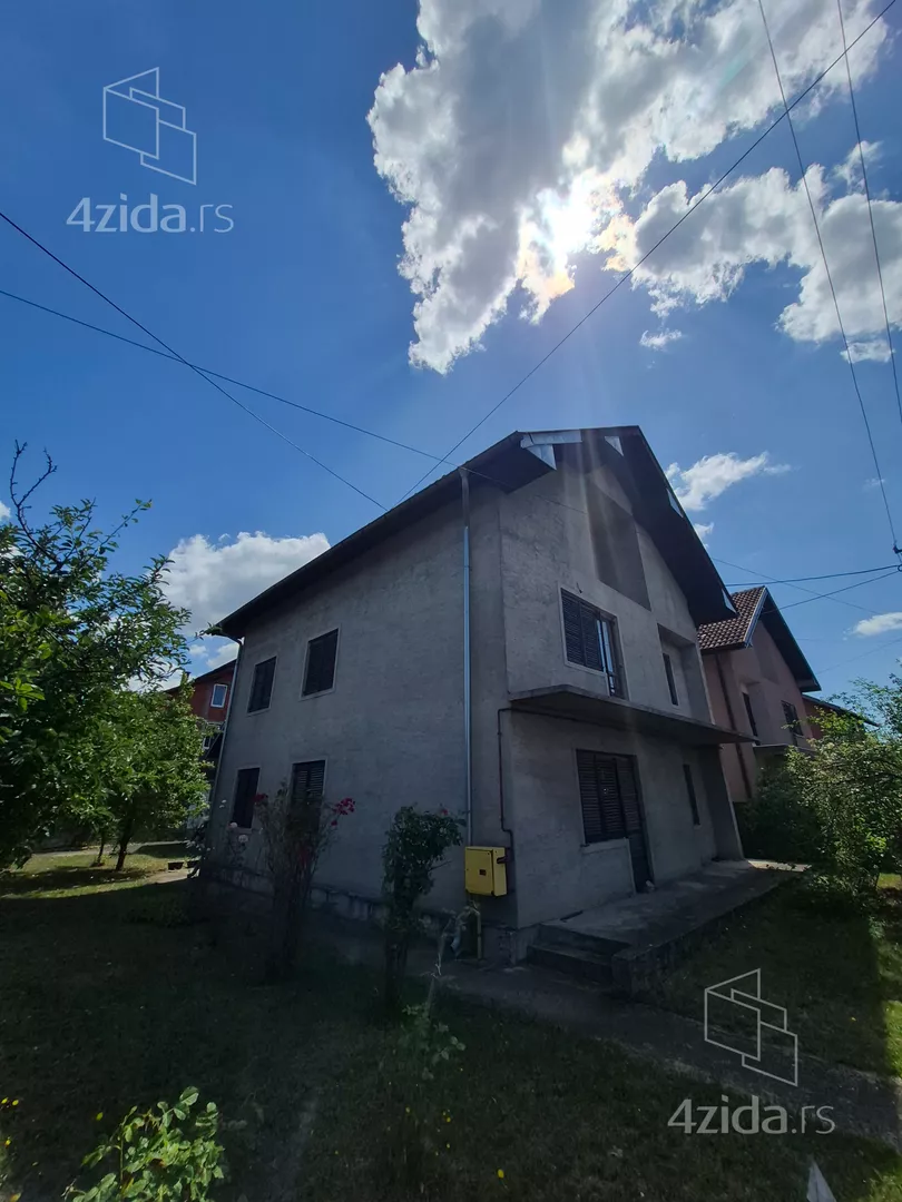 3-etažna kuća | 4zida