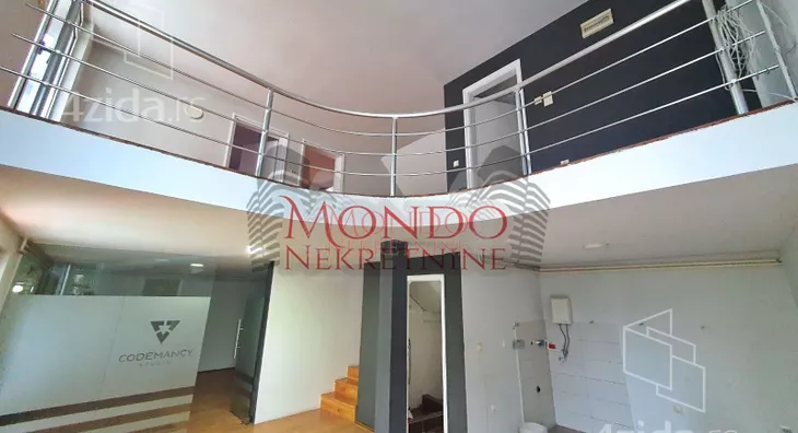 Poslovna zgrada | 4zida