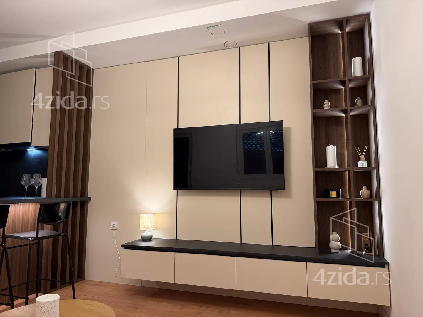 Jednoiposoban stan | 4zida