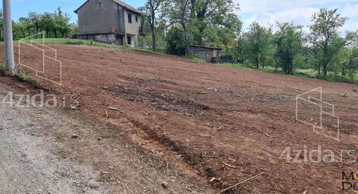 Plac | 4zida