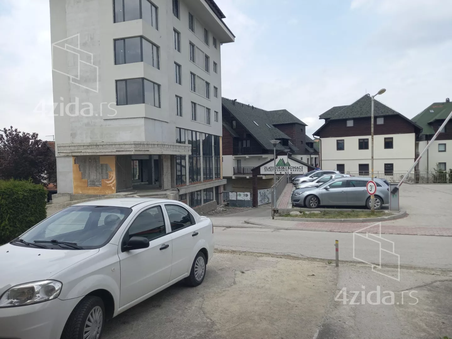 3-etažna kuća | 4zida