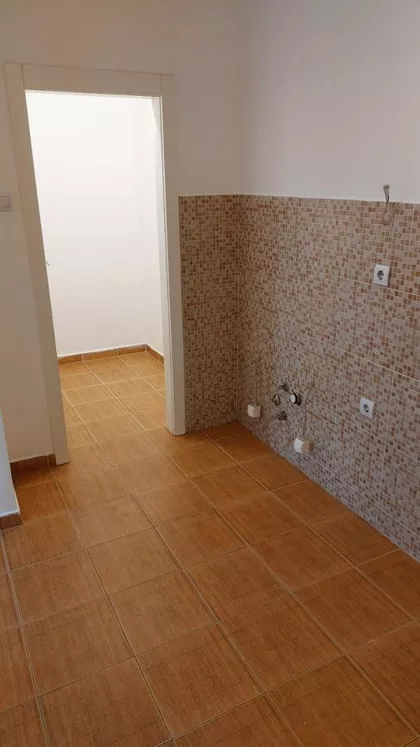 Dom Zdravlja | 4zida.rs