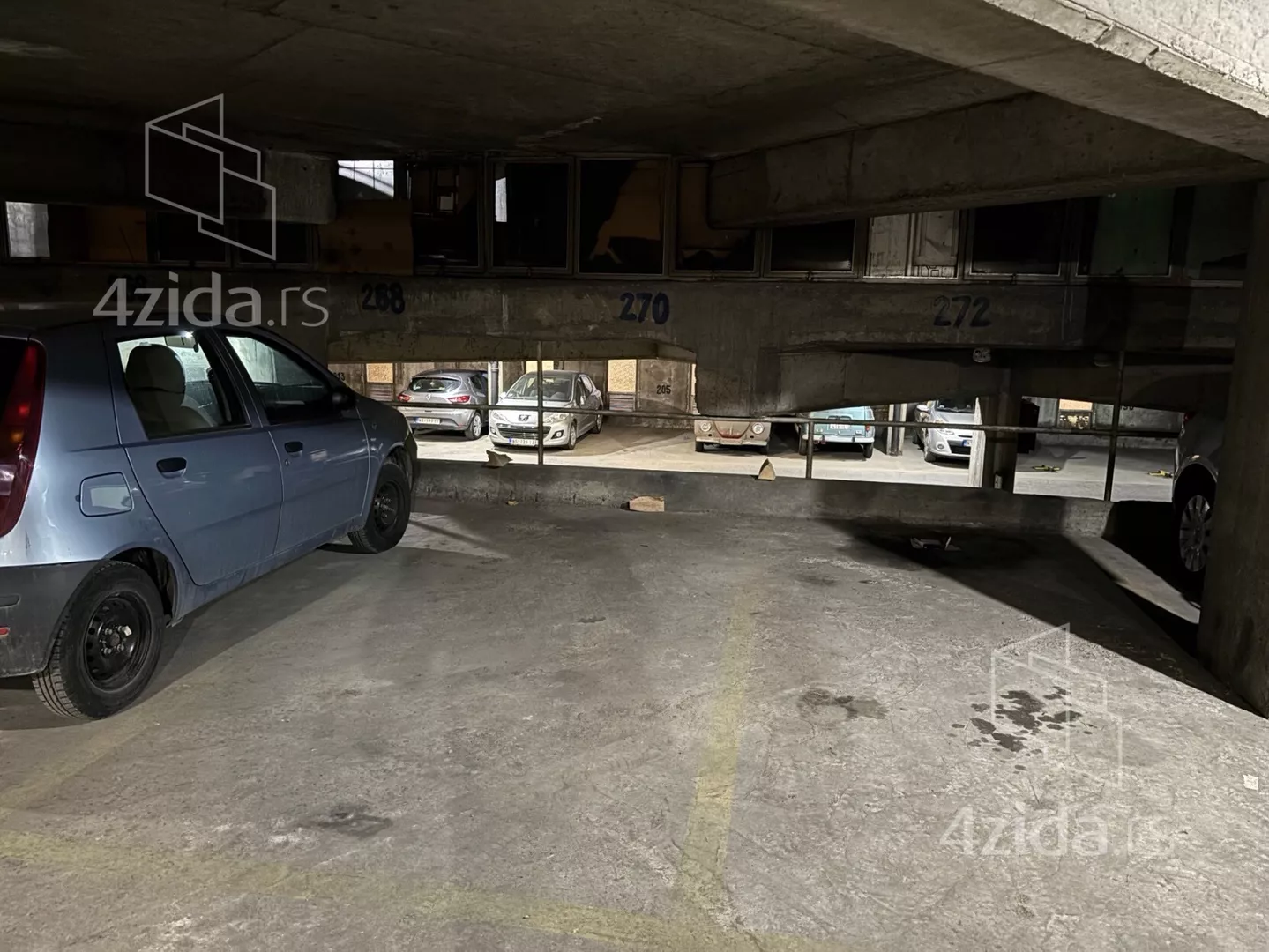 Parking | 4zida