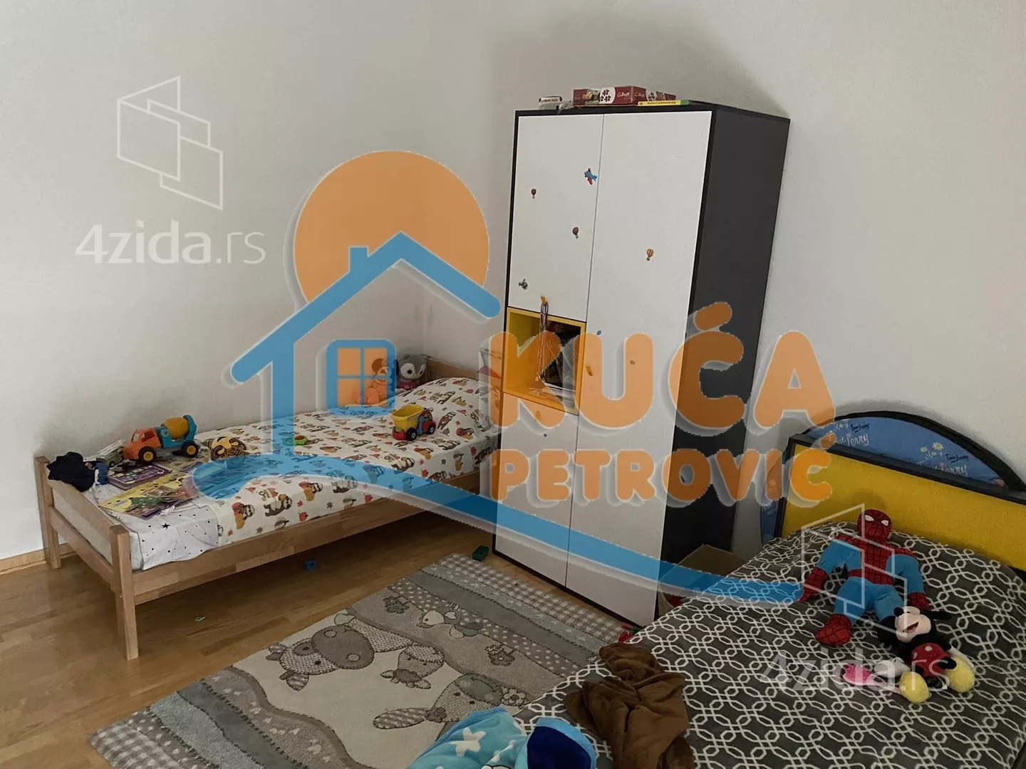 Dvoiposoban stan | 4zida