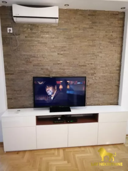 HILANDARSKA | 4zida.rs