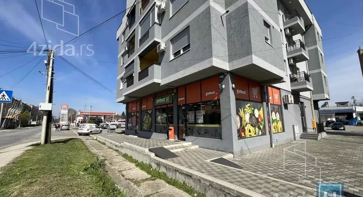 Lokal | 4zida