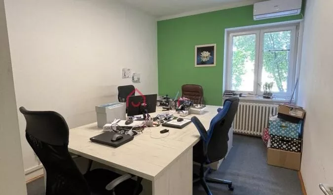 Šestosoban stan | 4zida