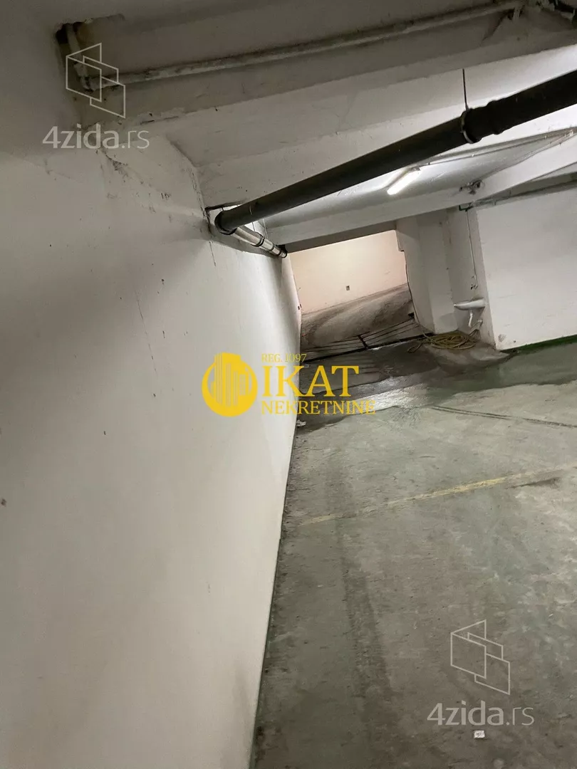 Garaža | 4zida