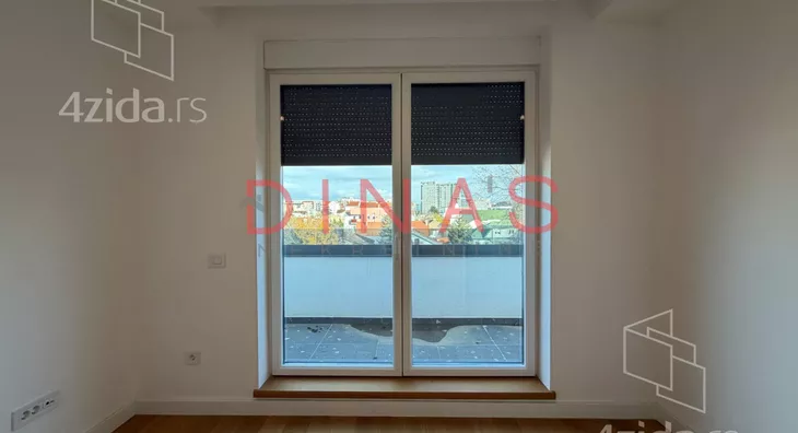 Petosoban stan | 4zida