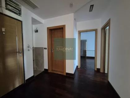 Vašarište | 4zida.rs